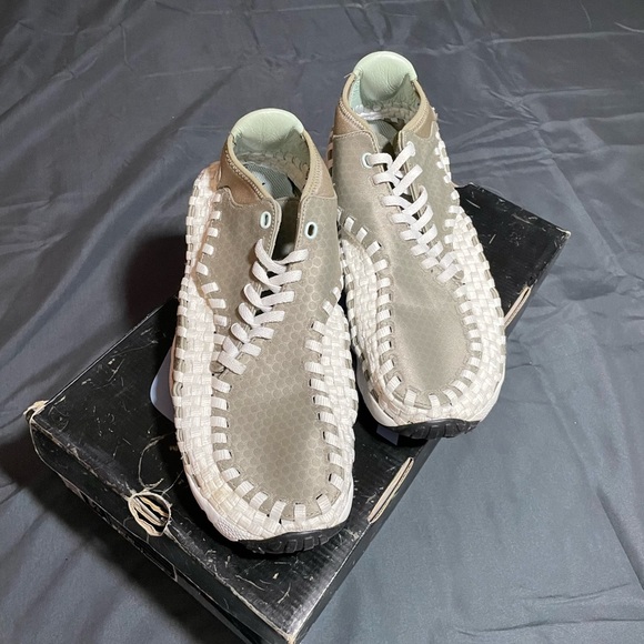 Nike woven footscapes 3HC in faded taupe - Picture 3 of 5